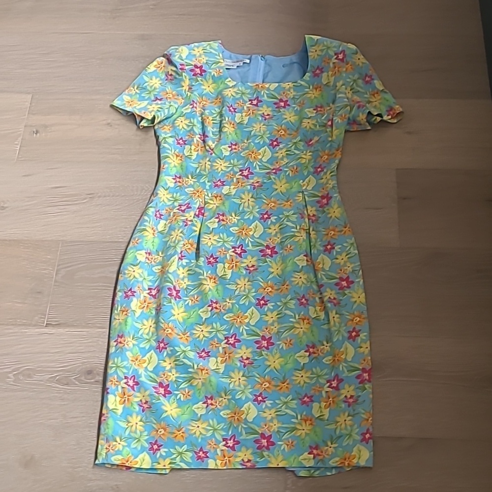 EUC Maggie London Women's sz 6 Vintage Tropical Floral 100% Silk Midi Dress